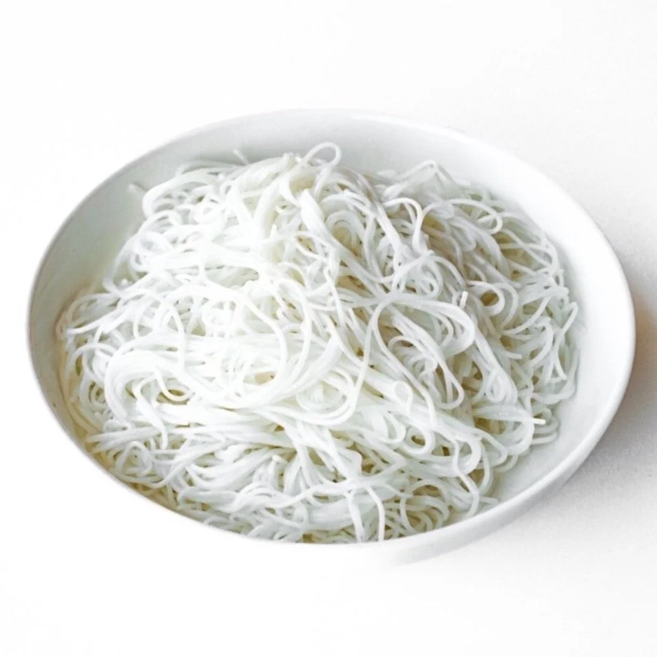 Vermicelli rice noodles, from above in a white dish